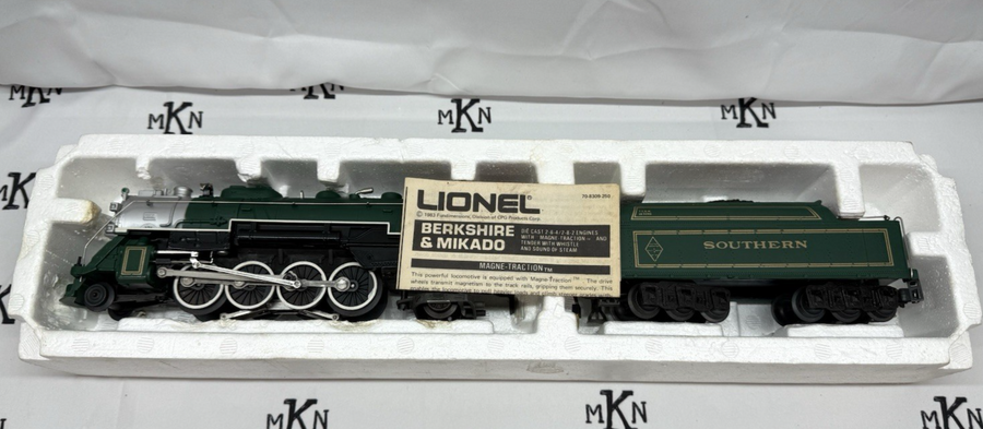 Lionel 6-8309 O Gauge Southern 2-8-2 Mikado Steam Locomotive & Tender EX/Box