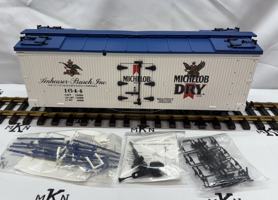 USA Trains R1644 Anheuser Busch Inc Michelob Dry Reefer Car G Scale