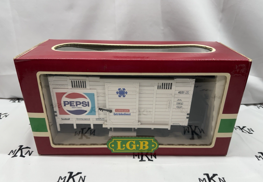 LGB 4031 Pepsi Cola Box Car G Scale with Track Cleaning Pads