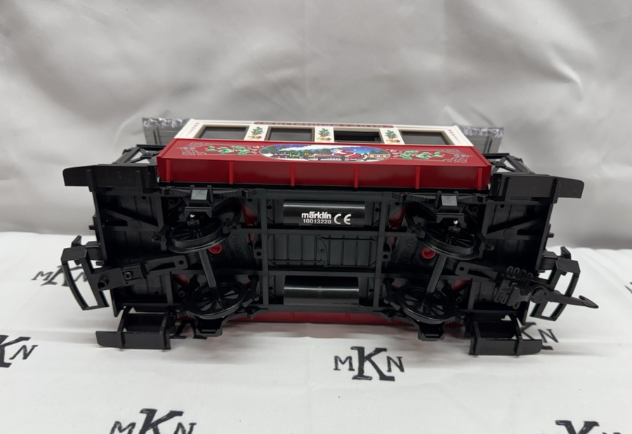 LGB 35072 Christmas 2010 Passenger Car Coach Brand New G Scale