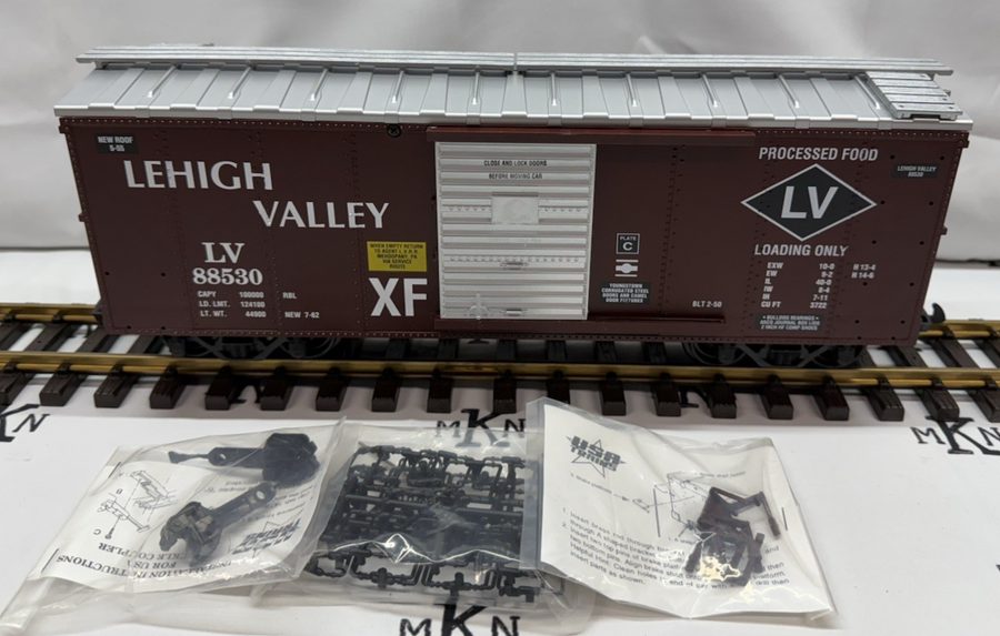 USA Trains R19060C Lehigh Valley Simulated Steel Box Car #88530 G Scale New
