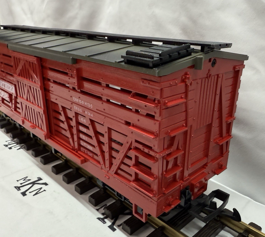 LGB 4068-N01 Great Northern Stock Car G Scale New/Box – MKN Trains