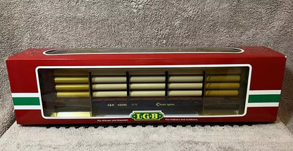 LGB 45540 C&O CHESSIE SYSTEM Modern Bulkhead FLAT CAR with PIPE LOAD LN/MINT BOX