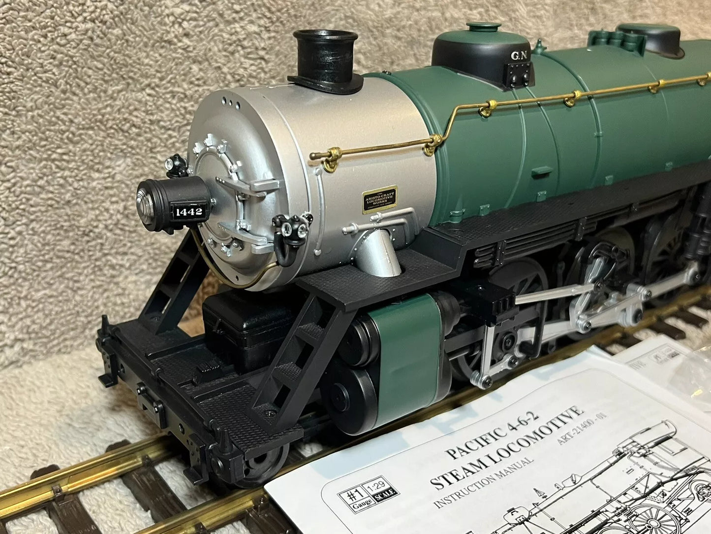 Aristo-Craft 21412 G Scale GN 4-6-2 Pacific Steam Locomotive & Tender