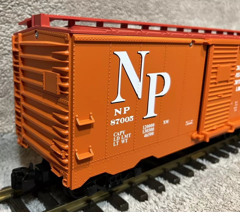 Lionel Large Scale Northern Pacific Boxcar #8-87005 G Scale NEW/BOX